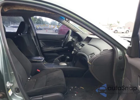 2008 Honda Accord 2.4 Ex z USA, uszkodzony, nr VIN 1HGCP26798A148485